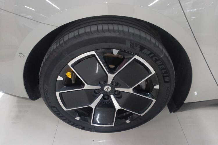 Used  SU7 2024 Rear-Drive Long-Range Intelligent Driving Version