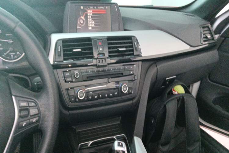 Used BMW 4 Series 2016 420i Convertible Fashion Model
