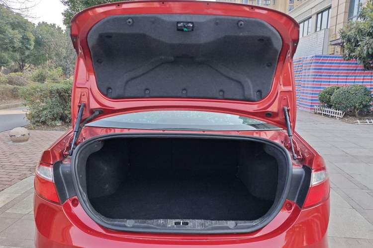 Used Chery Arrizo 7 2015 1.5T Manual ZhiShang Edition
