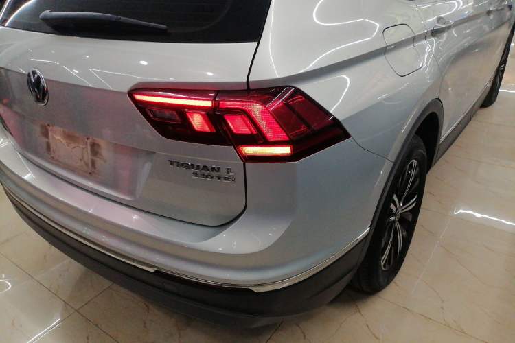 Used Volkswagen Tiguan L 2019 330TSI Automatic Two-Wheel Drive Panoramic Comfort Edition China V Standard