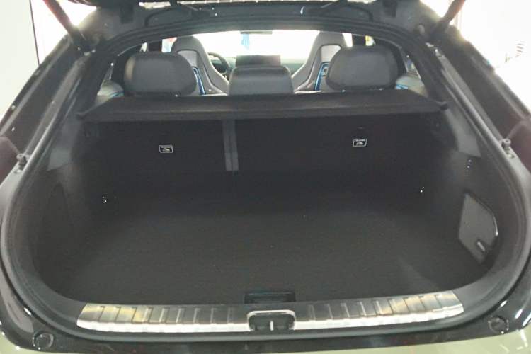 Used Zeekr 001 2025 YOU Edition 100 kWh All-Wheel Drive
