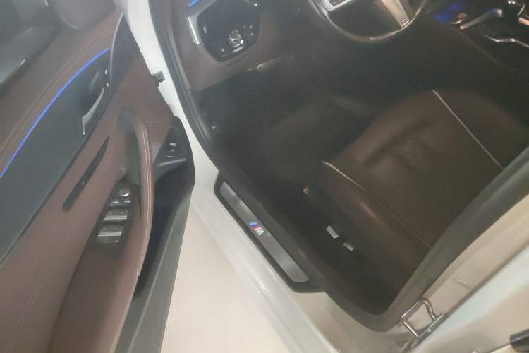 Used BMW 5 Series 2022 Restyled 530Li Leading Edition M Sport Package