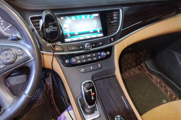 Used Buick LaCrosse 2018 20T Elite Edition