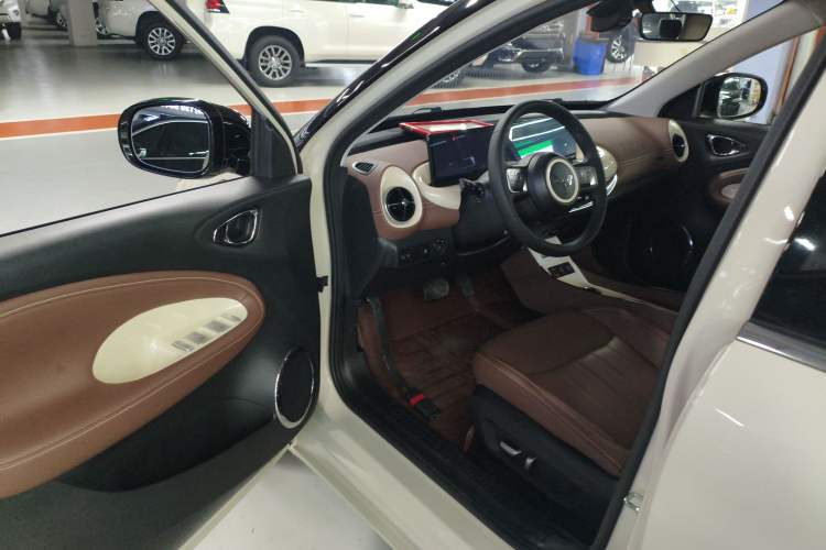 Used Wuling Bingo 2023 333 km Lingxi Connected+ Version
