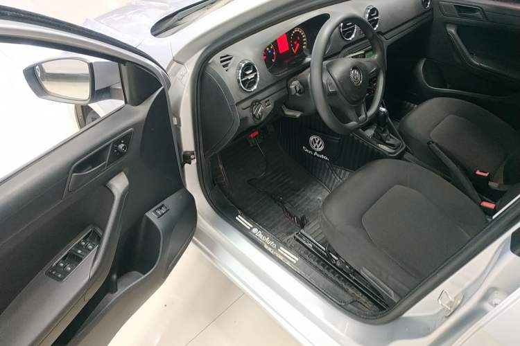 Used Volkswagen Jetta 2017 1.5L Automatic Fashion Model