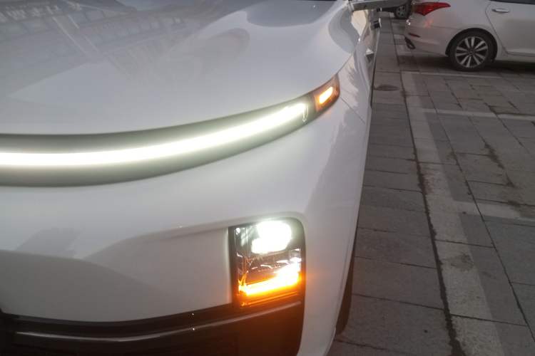 Used Li Auto L7 2023 Pro Model
