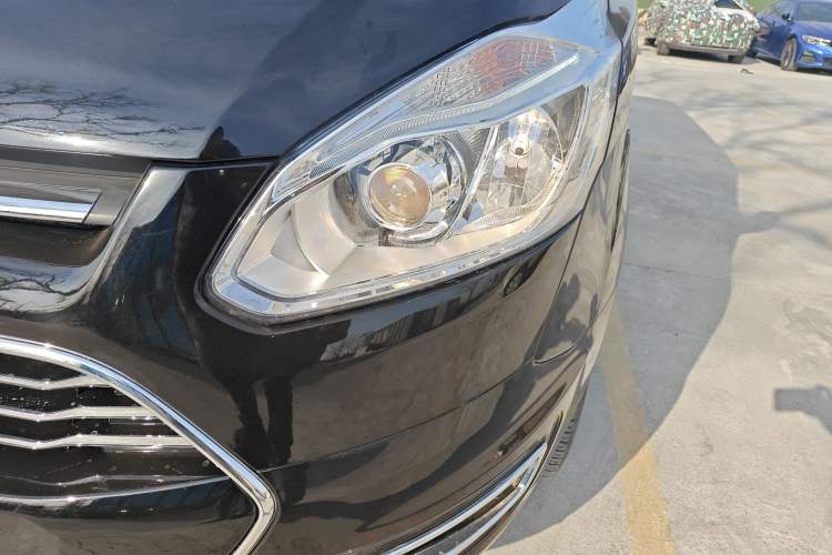 Used Ford Tourneo Custom 2017 2.0T Automatic Elite Version
