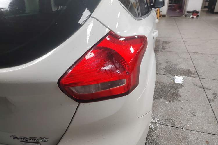 Used Ford Focus 2018 Hatchback Classic EcoBoost 180 Automatic Elite Model
