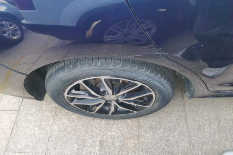 Used BYD Song MAX 2017 1.5T Automatic Smart Connect Elite 7-Seater
