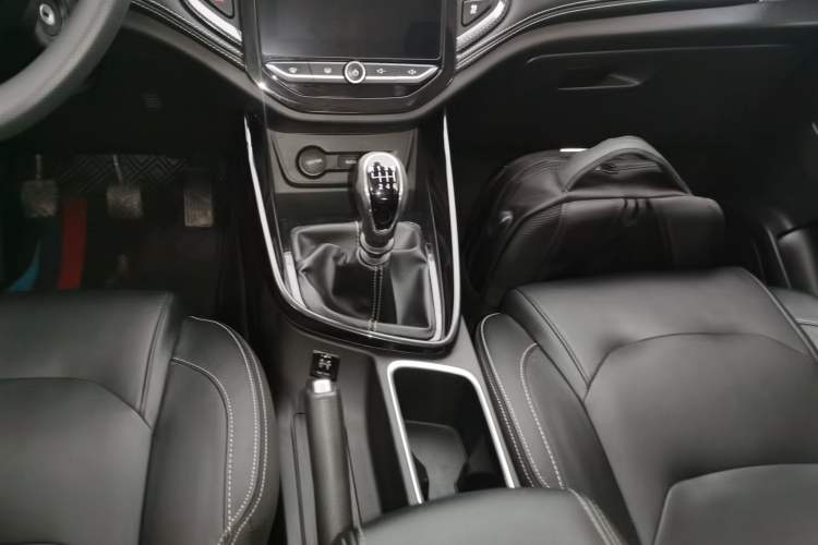 Used Baojun 530 2020 1.5T Manual Luxury Version 7 Seats
