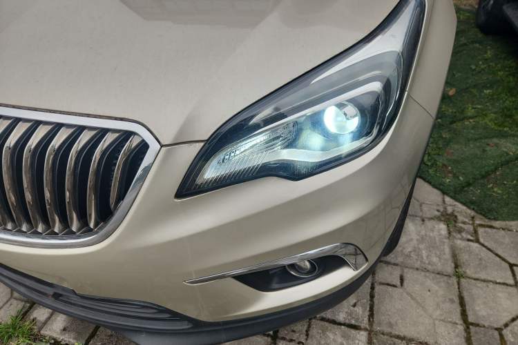 Used Buick Envision 2015 20T Two-Wheel-Drive Leading Model
