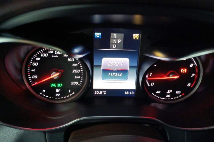 Used Mercedes-Benz GLC 2019 GLC 260 4MATIC Dynamic Edition
