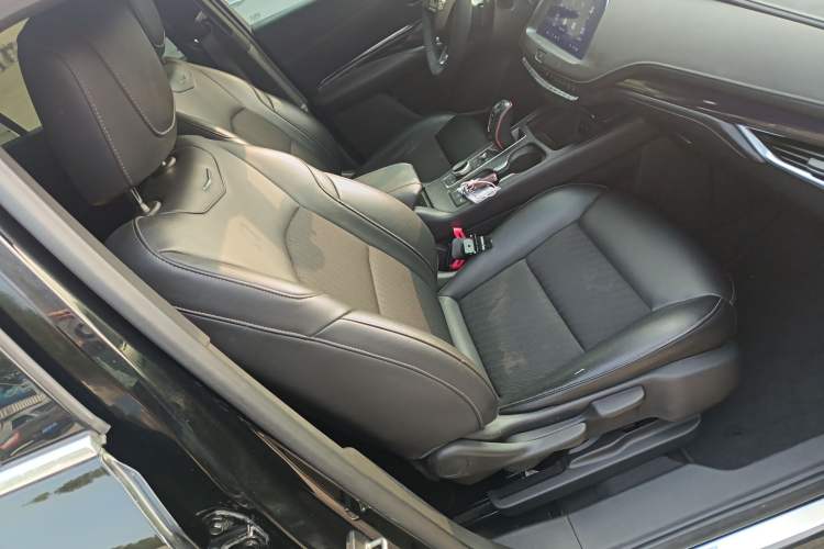 Used Cadillac XT4 2018 28T Two-Wheel Drive Tech Version
