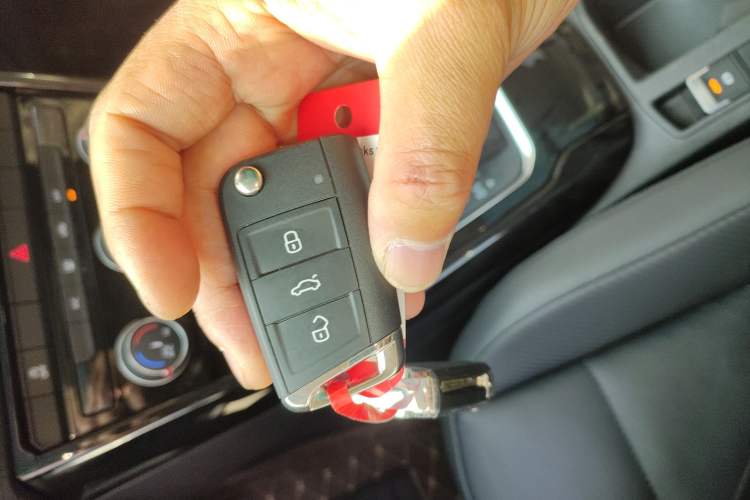 Used Volkswagen T-ROC 2020 280TSI DSG Two-Wheel Drive Comfort Version
