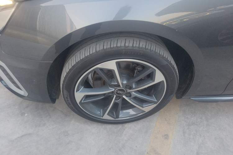 Used Audi A4L 2022 40 TFSI Fashion Dynamic Model
