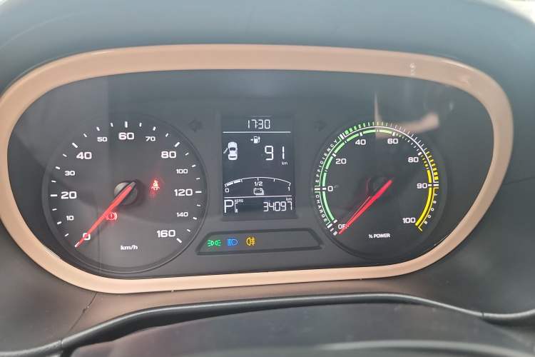 Used Roewe Clever 2021 302km Excellence Edition
