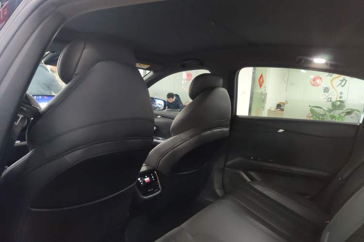 Used  L07 2024 230Max Qiankun Intelligent Driving ADS SE Range-Extended Version