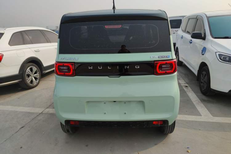 Used Wuling Hongguang MINIEV 2022 Macaron Premium Model – Lithium Iron Phosphate