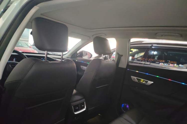 Used Dongfeng Aeolus Huge 2022 Mach Dual-Motor 1.5T MHD Dare-to-Dream Edition
