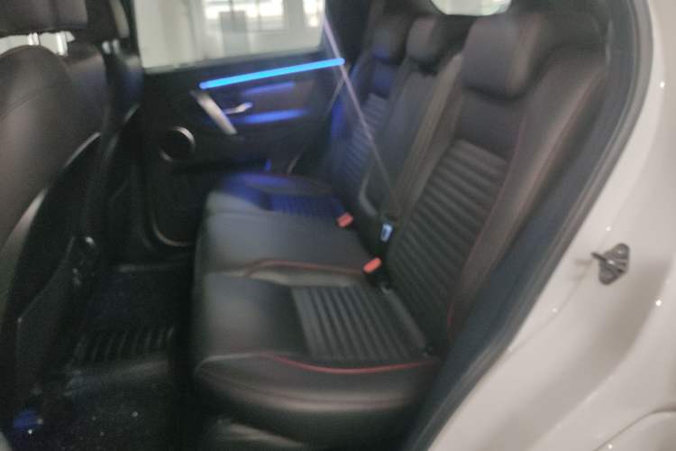 Used Land Rover Discovery Sport 2020 249 PS R-Dynamic Performance Edition
