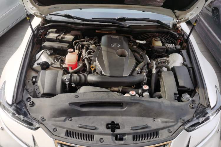 Used Lexus IS 2017 300 FENGSHANG Edition
