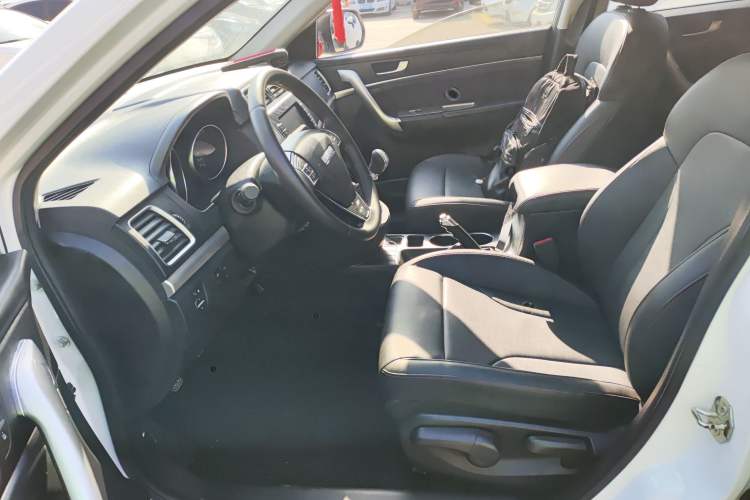 Used Haval M6 2019 1.5T Manual Two-Wheel Drive Elite Version China VI Standard
