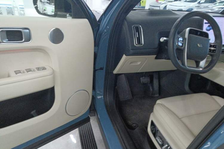 Used Li Auto L9 2022 Max model
