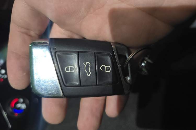 Used Volkswagen Magotan 2018 330TSI DSG Advanced Model
