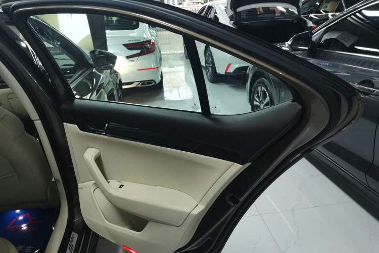 Used Skoda Superb 2016 TSI330 DSG Smart Drive Edition
