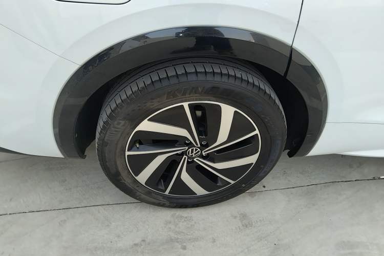 Used Volkswagen Viloran 2024 330TSI Luxury Edition
