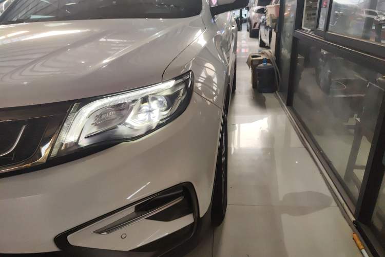 Used Geely Auto Emgrand X7 Sport 2018 1.8TD Automatic Two-Wheel Drive Smart Connect 4G Internet Edition