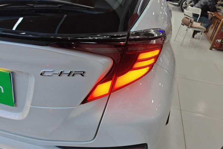 Used Toyota C-HR 2021 2.0L Luxury Edition
