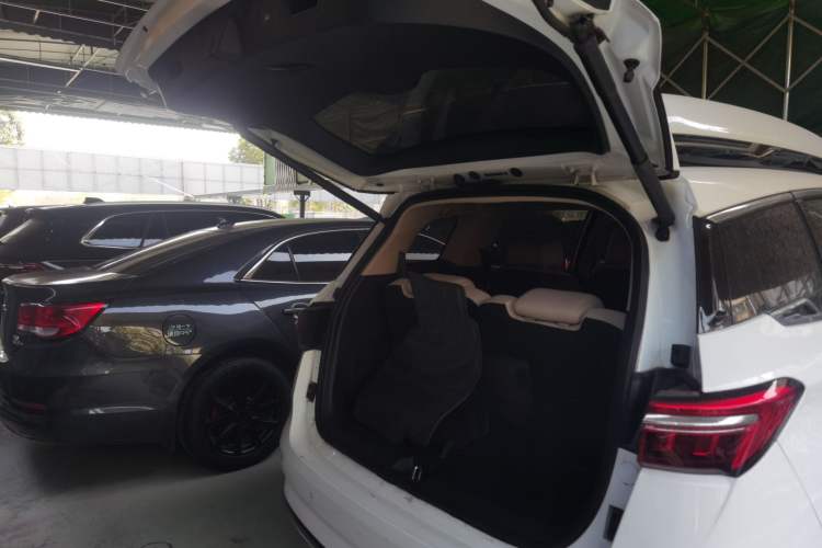 Used BYD Song MAX New Energy 2022 DM-i 105KM Executive Edition
