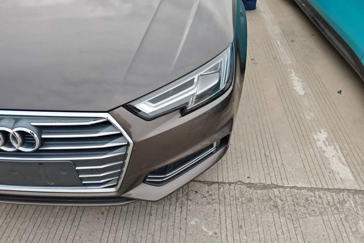 Used Audi A4L 2018 30th Anniversary Edition 40 TFSI Fashion Model