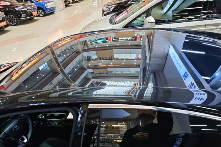 Used Toyota Camry 2024 Dual-Engine 2.5HG Prestige Edition
