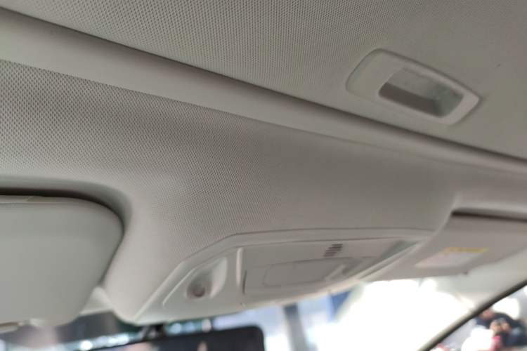 Used Ford Focus 2018 Hatchback Classic 1.6L Automatic Trendy SmartDrive Edition
