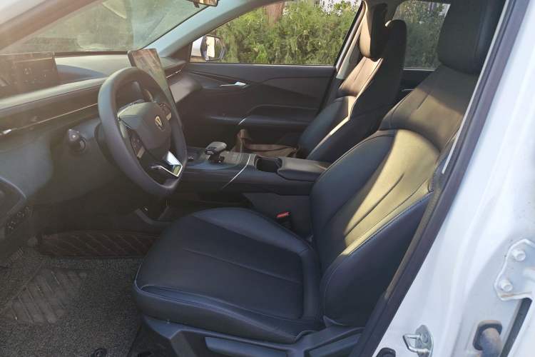 Used Changan Eado 2024 1.5T GDI Automatic Prestige Edition
