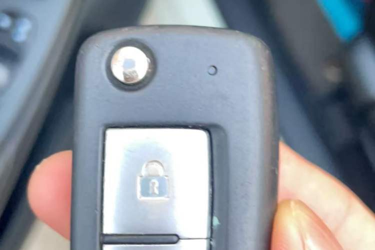 Used Nissan Tiida 2016 1.6L CVT Cool Dynamic Edition
