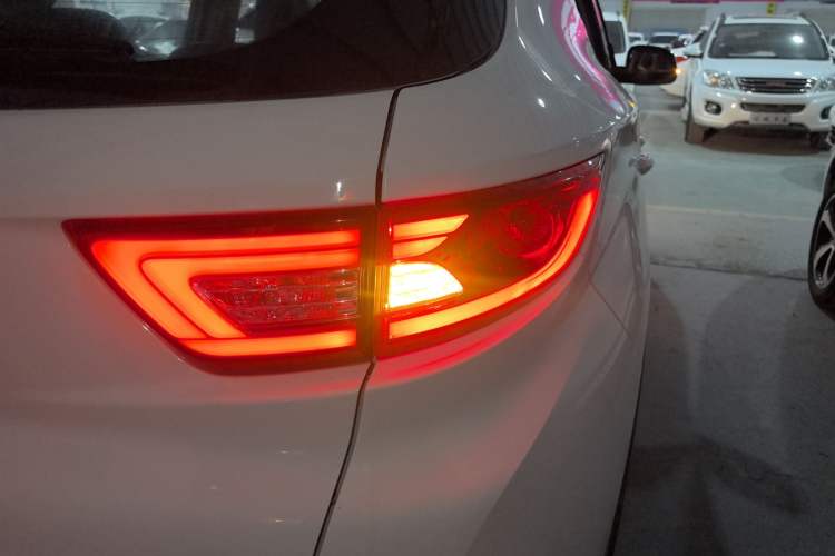 Used Soueast DX7 2017 1.5T Automatic Luxury Model
