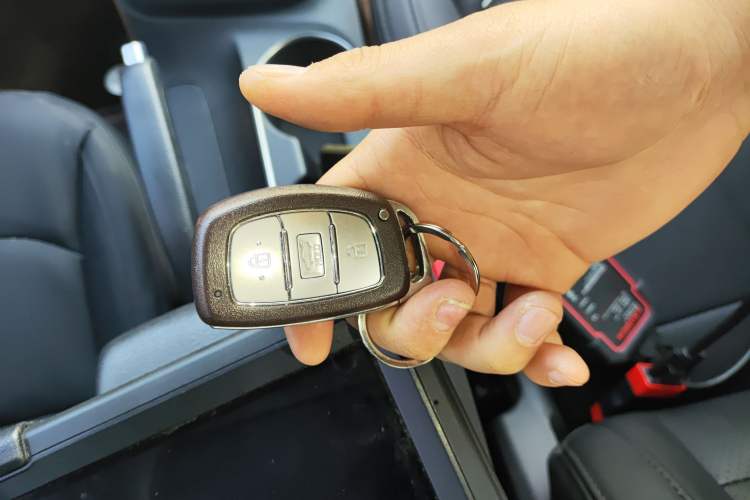 Used Hyundai Elantra 2016 1.6L Automatic ZhiXuan – Elite Version