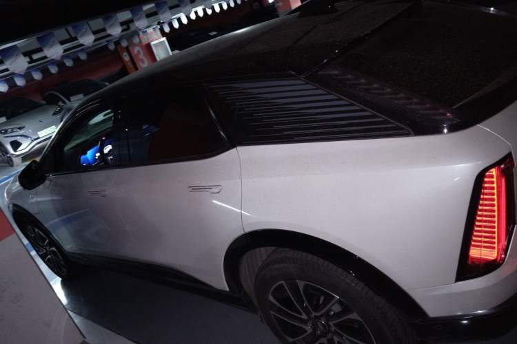 Used Cadillac OPTIQ 2024 Four-Wheel Drive Long-Range Version