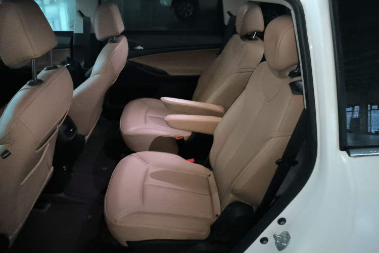 Used Buick GL6 2021 323T Mild Hybrid Connect Luxury Model
