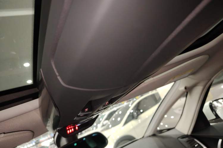 Used  5 2013 1.6T Luxury Edition THP160