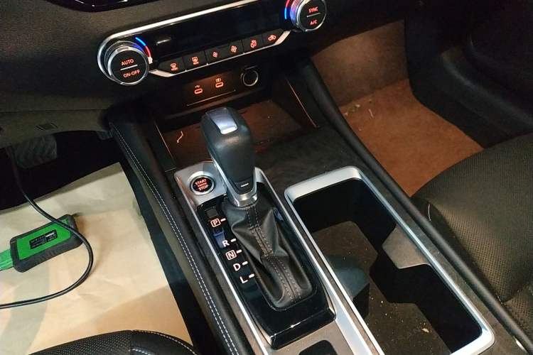 Used Nissan Teana 2024 2.0L SV Black Gold Edition
