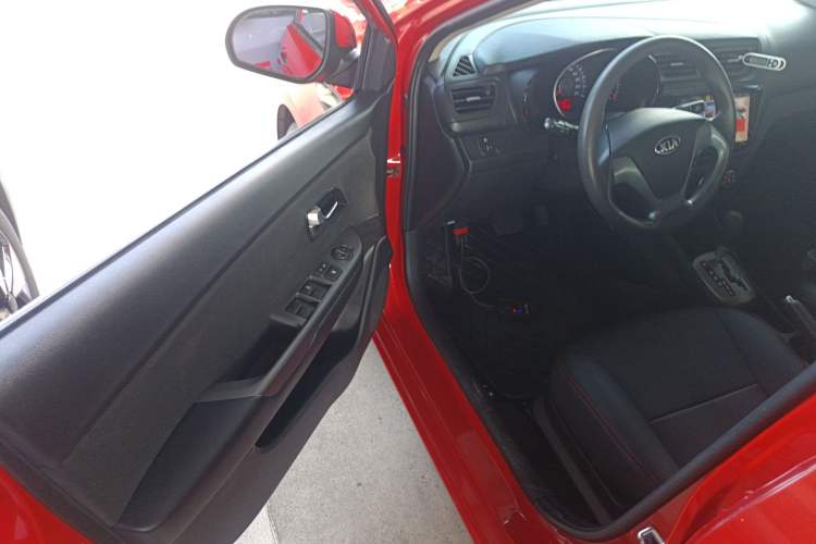 Used Kia K2 2015 Sedan 1.4L Automatic GLS
