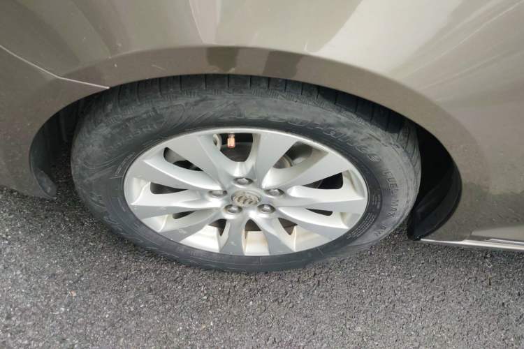 Used Buick LaCrosse 2013 2.4L SIDI Leading Comfort Version