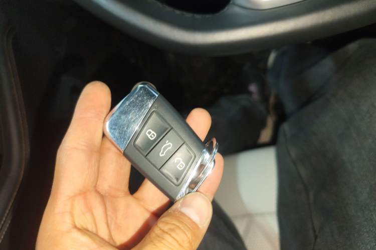 Used Volkswagen Magotan 2023 2 Million Units Commemorative Edition 330TSI DSG Luxury Version
