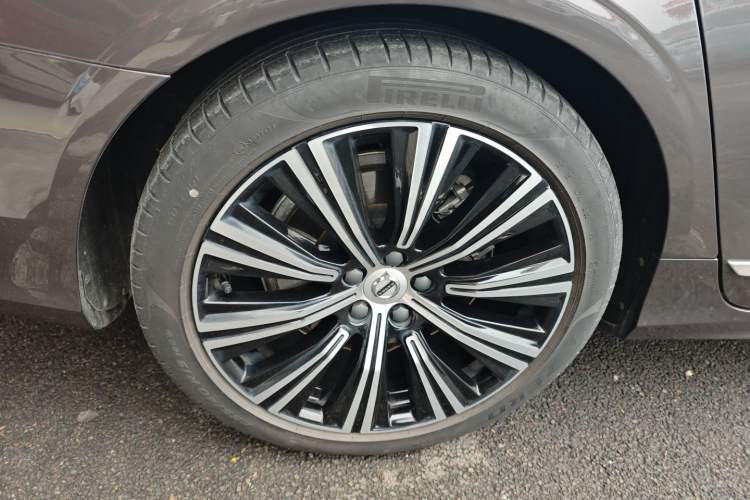 Used Volvo S90 2023 B5 Zhiyuan Luxury Edition