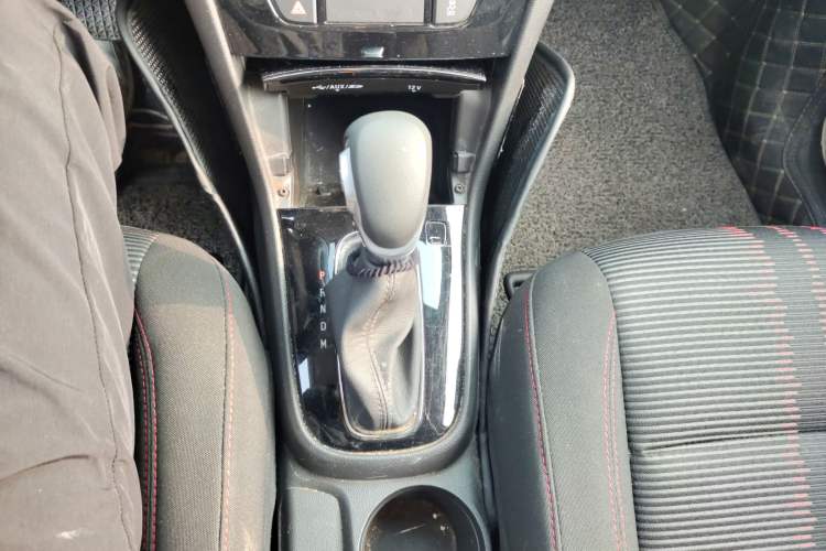 Used Buick Encore 2018 18T Automatic Two-Wheel Drive Urban Leading Model
