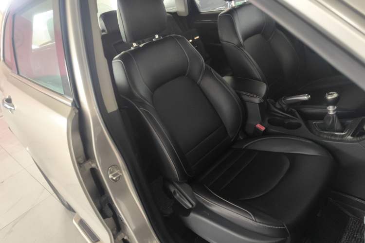 Used Zotye T600 2015 1.5T Manual Luxury Model
